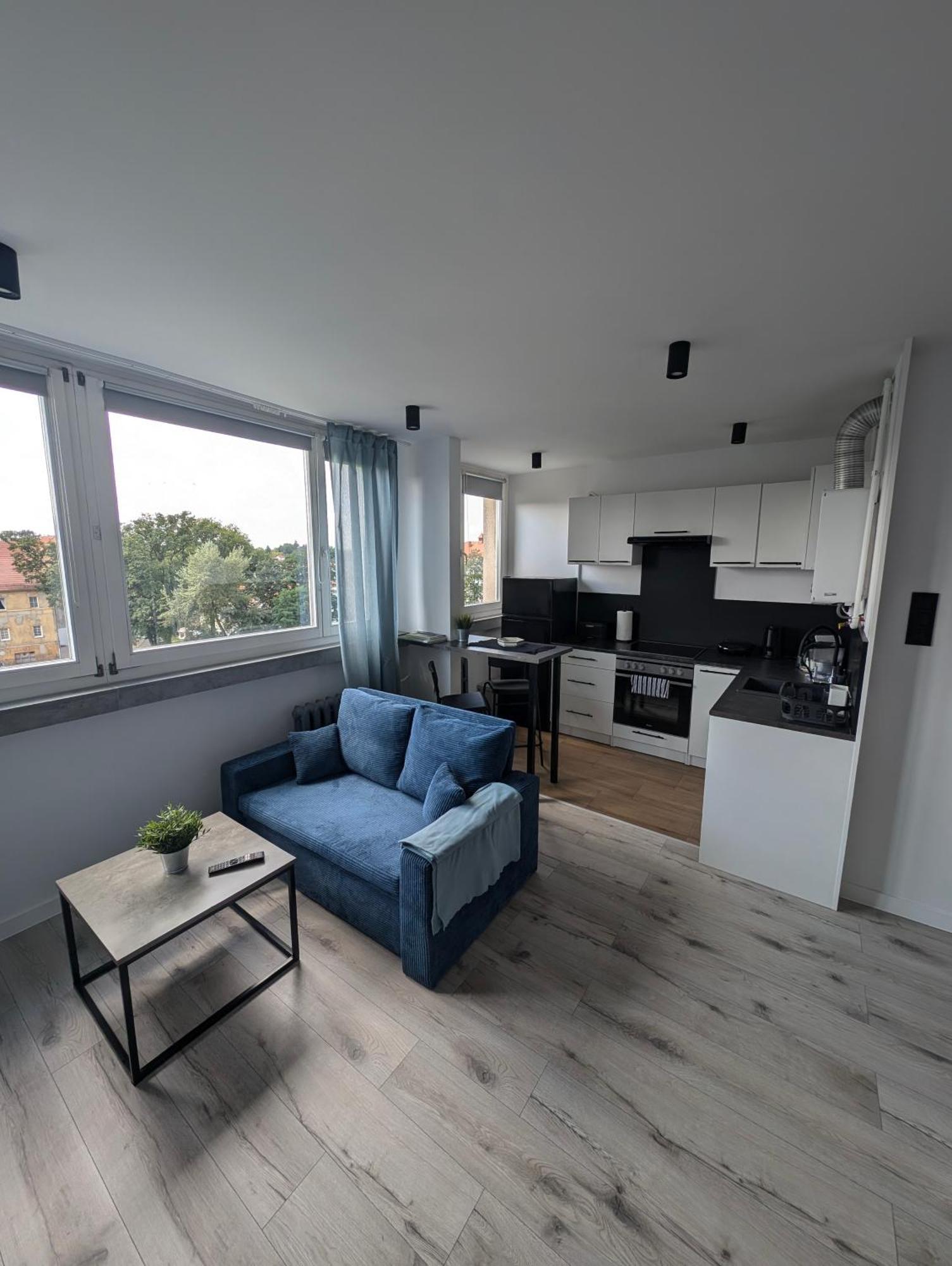 16 Apartment